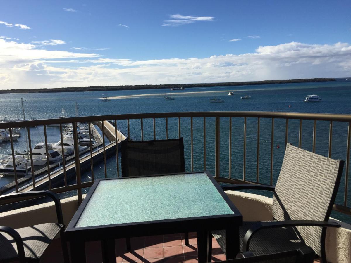 Broadwater Shores Waterfront Apartments Gold Coast Esterno foto