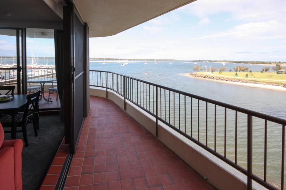 Broadwater Shores Waterfront Apartments Gold Coast Esterno foto