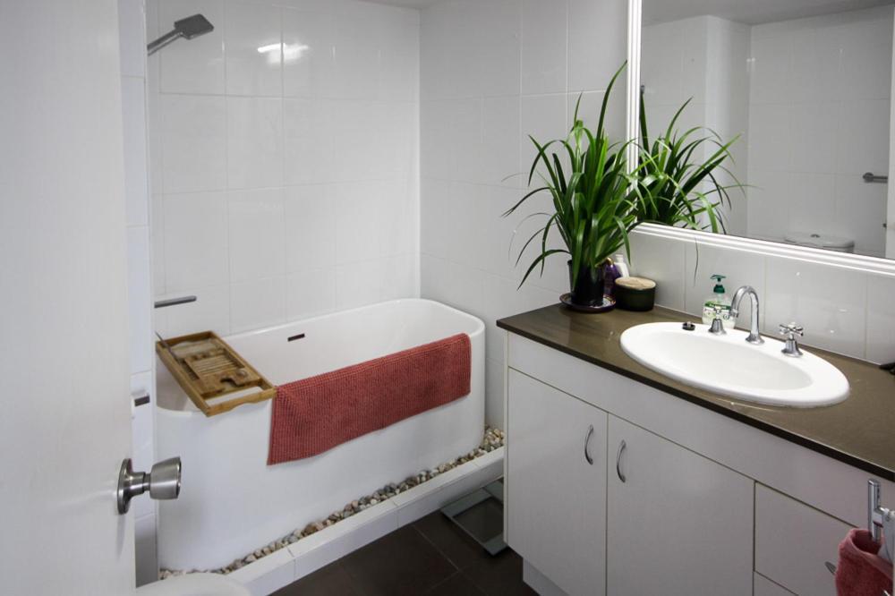 Broadwater Shores Waterfront Apartments Gold Coast Esterno foto