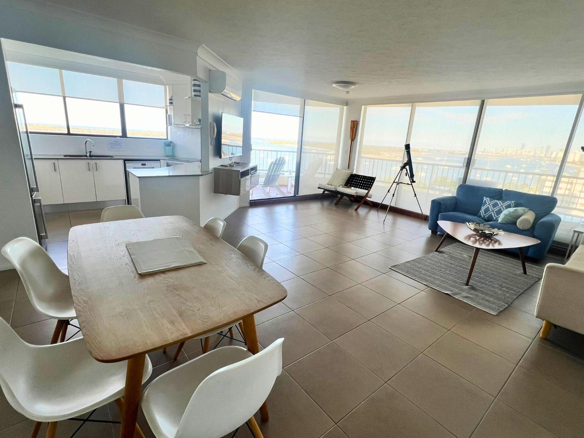 Broadwater Shores Waterfront Apartments Gold Coast Esterno foto