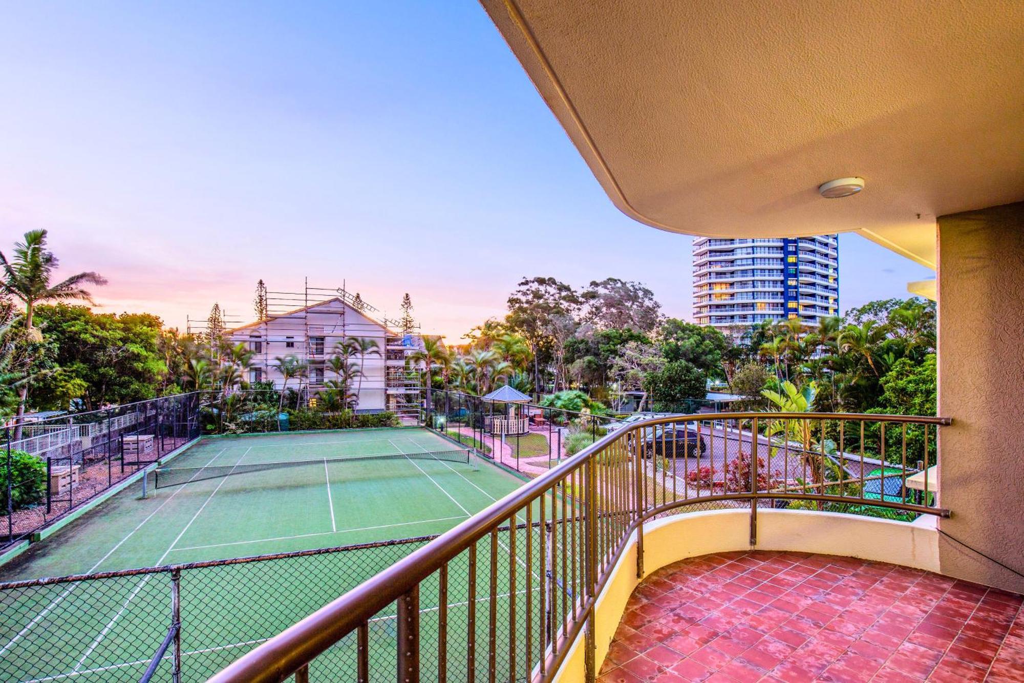 Broadwater Shores Waterfront Apartments Gold Coast Esterno foto