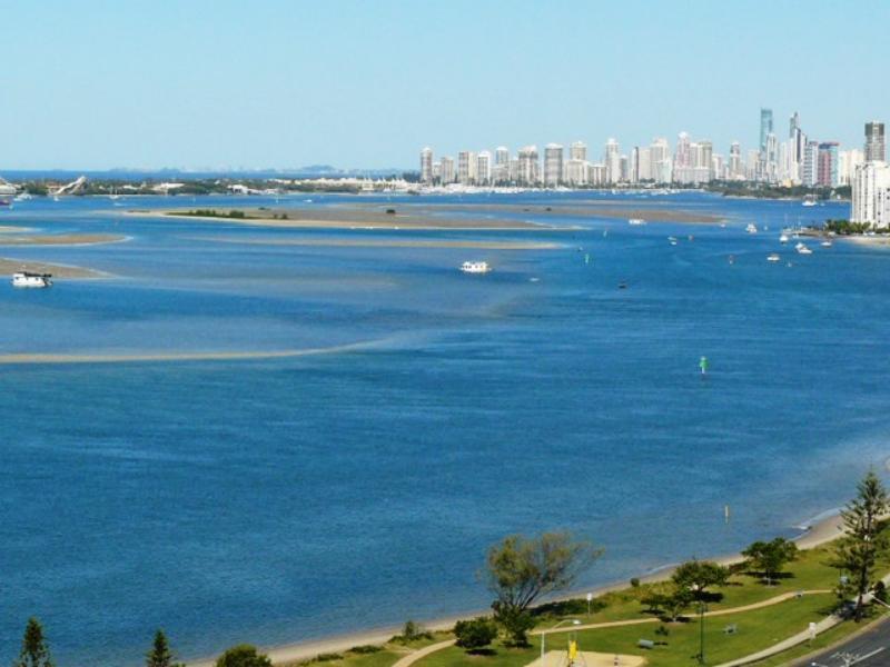 Broadwater Shores Waterfront Apartments Gold Coast Esterno foto